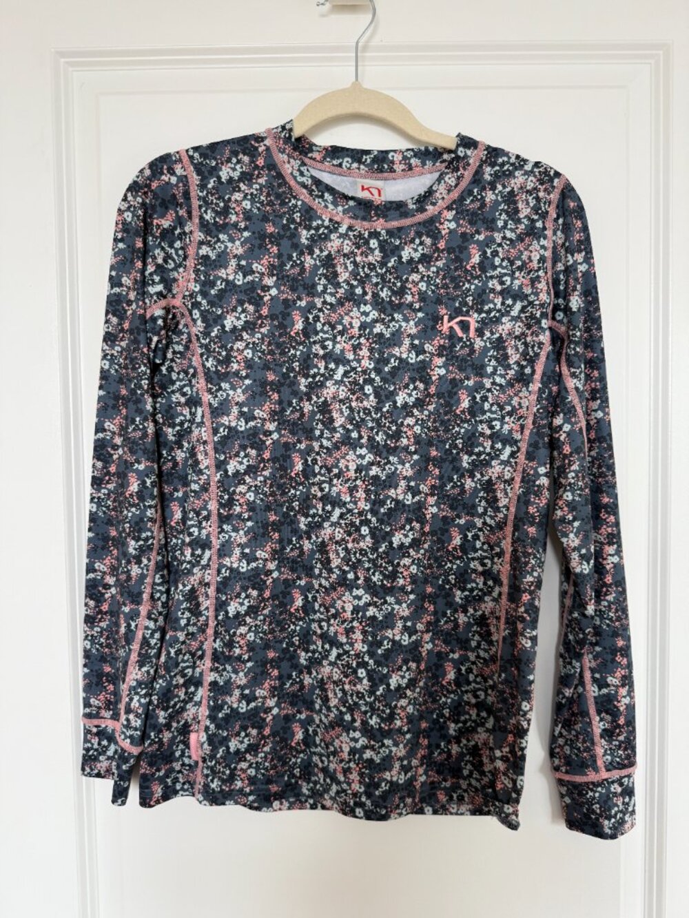 Kari Traa Long Sleeve Base Layer Patterned Blue Pink - Size Medium